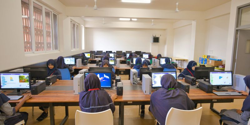 haseeb-modi-LKySOH0mr38-unsplash